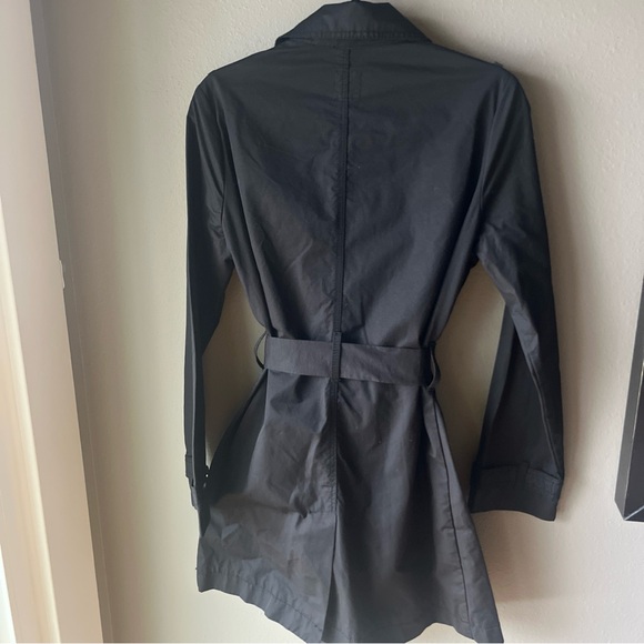 Gap Woman's Trench Coat -Sz M -Black -Classic -Preppy-Minimalist-Unlined - Picture 8 of 12